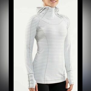 Lululemon Run: Back On Track Pullover
White & Silver Stripe lightweight hoodie
